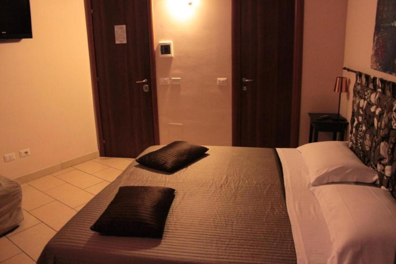 San Lorenzo Rooms Rome Exterior photo